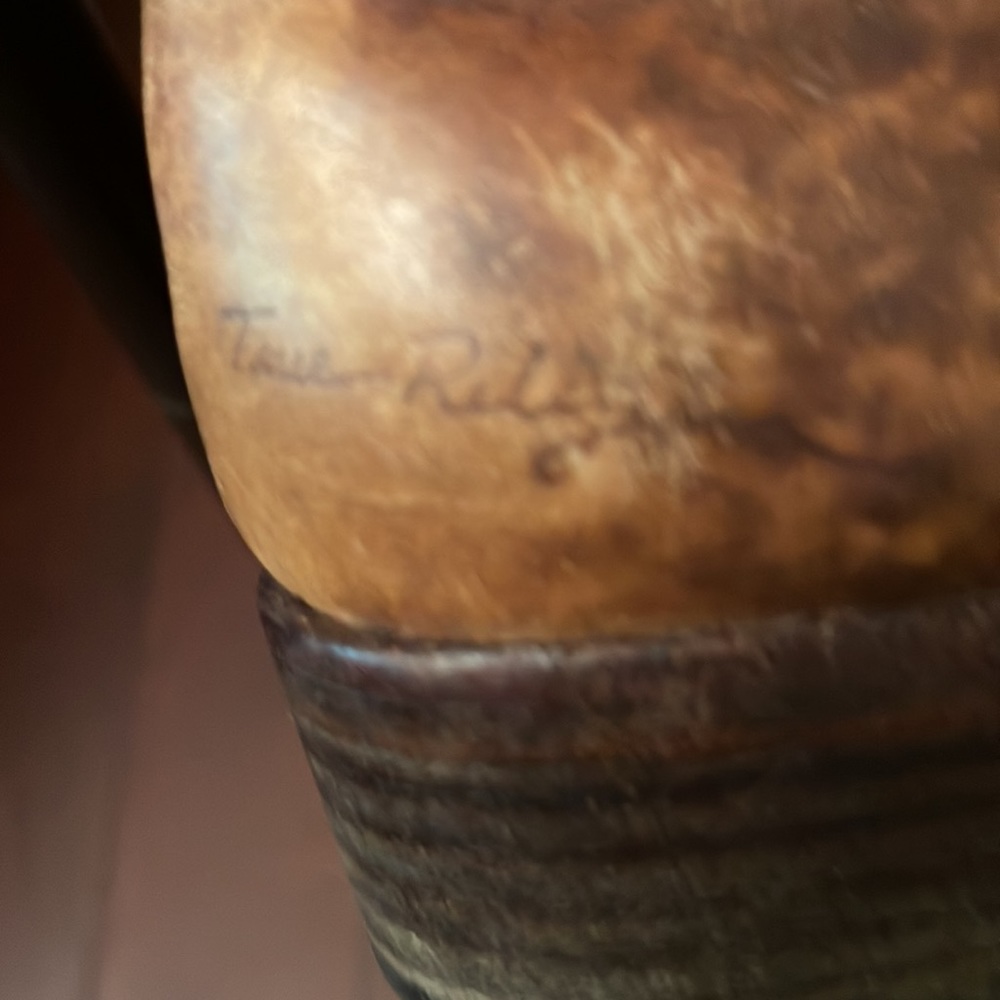 True Religion women boot true size 7 medium. Real leather and fits like a glove. - Picture 4 of 8